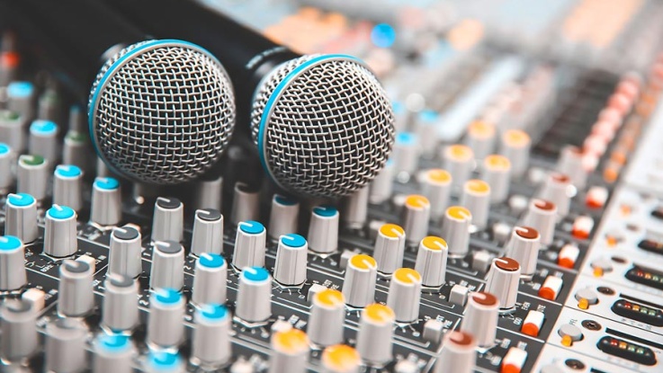 Can Your Concerts Be Crystal Clear? The Benefits of Professional Sound Equipment
