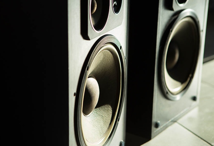 Why Cheap Speakers Are Costing You More Than You Think; hifi speakers system close-up