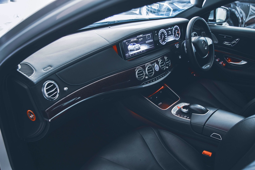 4 Real Benefits of Professional Car Audio Installation